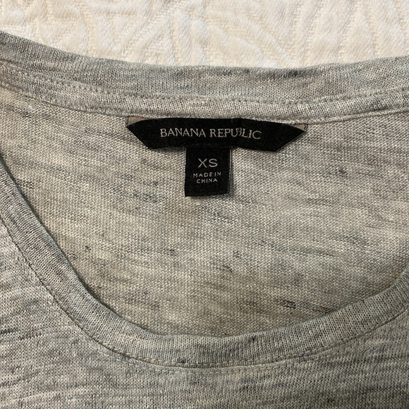 Banana Republic Knotted Sleeveless Shirt - Picture 3 of 3